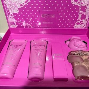 Moschino Toy 2 Bubble Gum Set in Pink